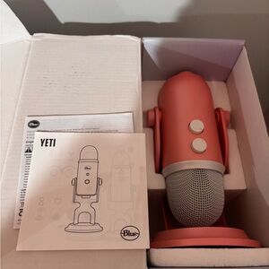 Blue Yeti USB Microphone in Coral